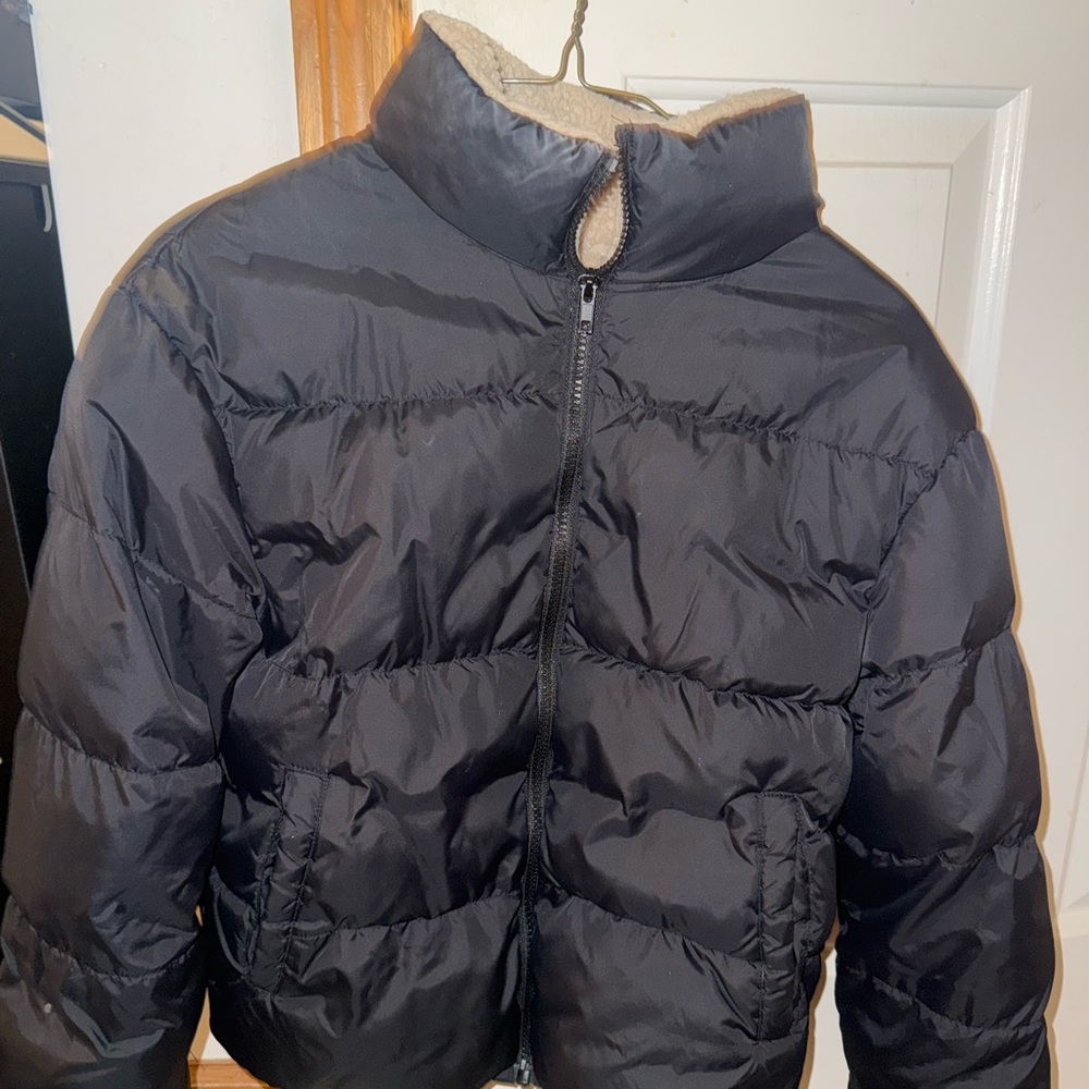 Black Puffer Jacket with sherpa Lining - Picture 2 of 4